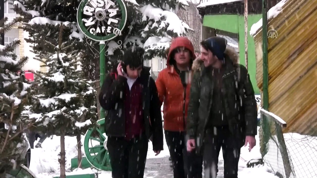 Nisan ayında kar sürprizi - KARS