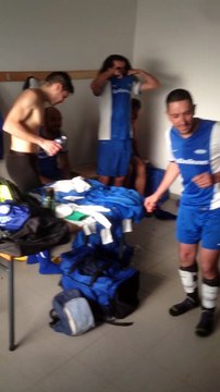 Dans les vestiaires après la victoire de la une