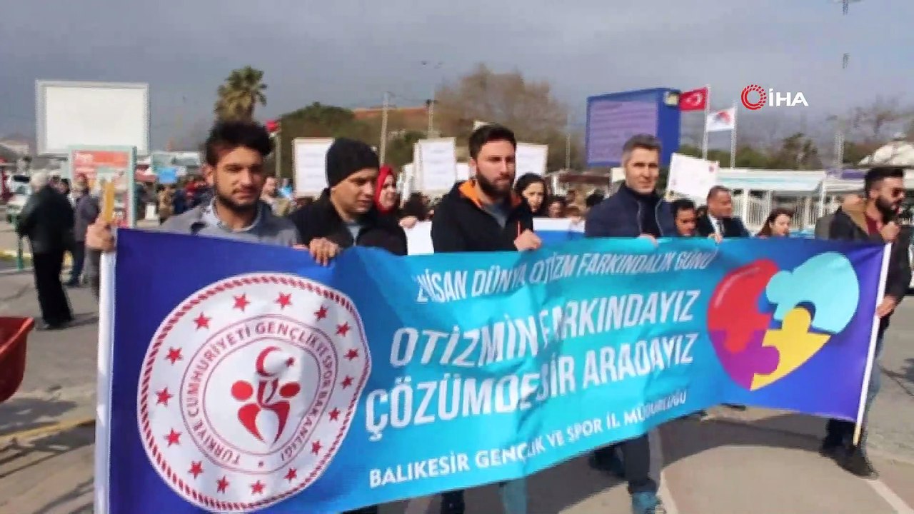 Balıkesir'de Dünya Otizm Farkındalık yürüyüşü yapıldı