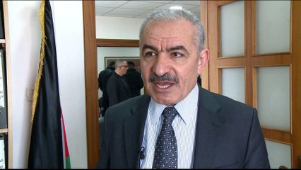 Palestine financial hit: Civil servants salaries cut in half