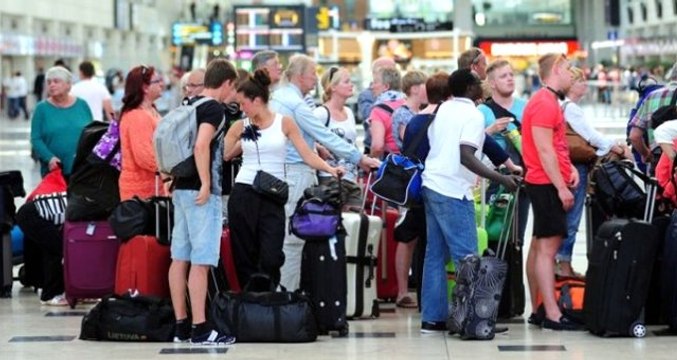 Antalya'ya İlk 3 Ayda Gelen Turist Sayısı 571 Bine Ulaştı