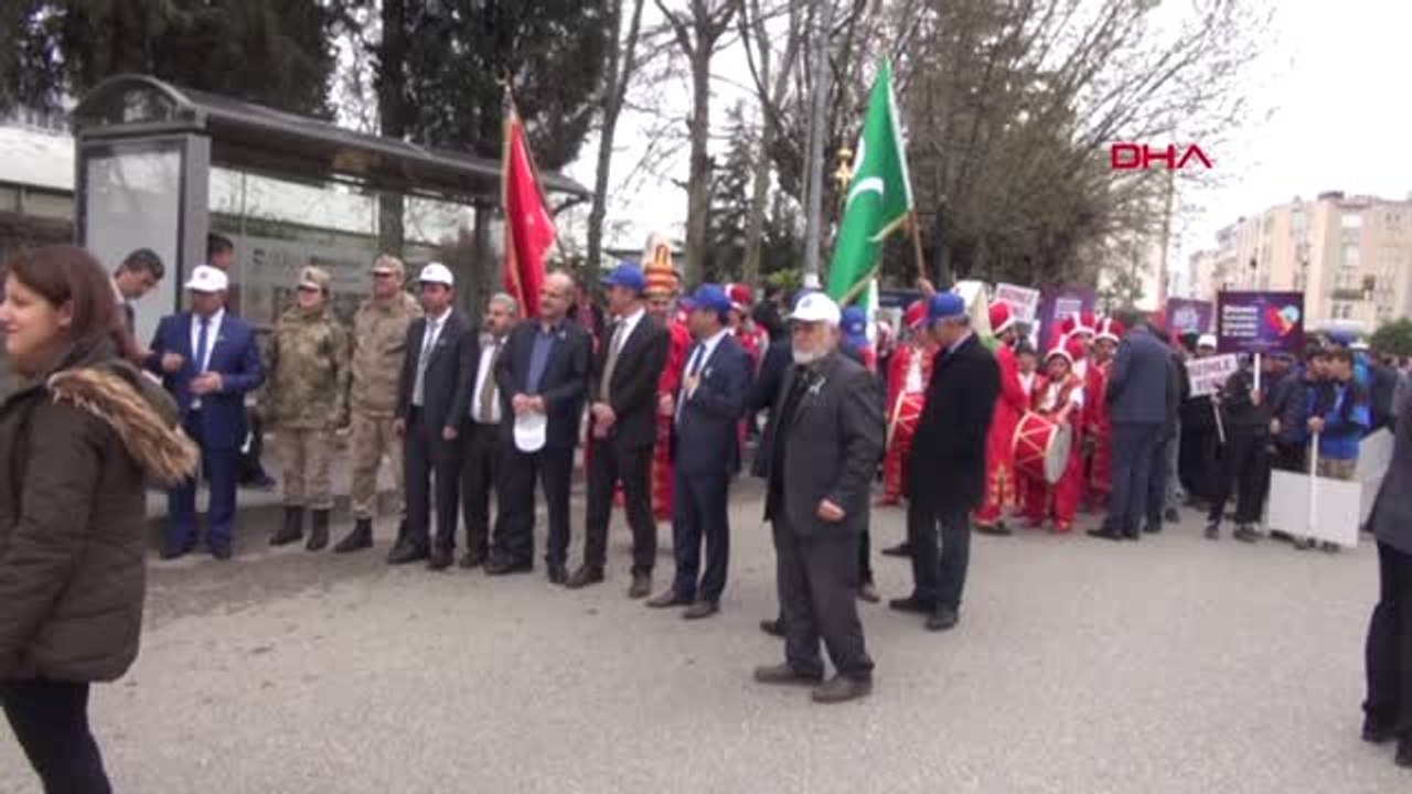 Adıyaman'da 'Dünya Otizm Farkındalık Günü' Korteji Yürüyüşü