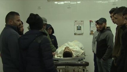 جيش الاحتلال يقتل شابا فلسطينيا من مسافة صفر