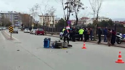 Otomobilin çarptığı motosikletli kurye ağır yaralandı - SİVAS