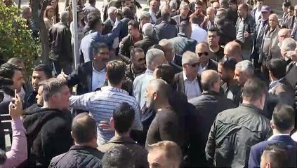 Manisa'da  AK Parti ve İYİ Partililer birbirine girdi!