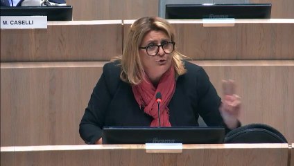 Florence MASSE revient sur le manque de piscines à Marseille