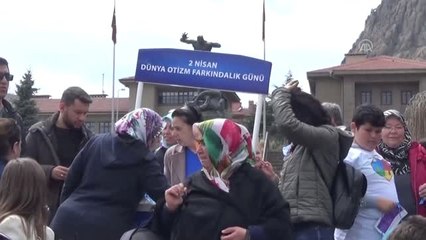Afyonkarahisar'da "2 Nisan Otizm Farkındalık Günü" Yürüyüşü