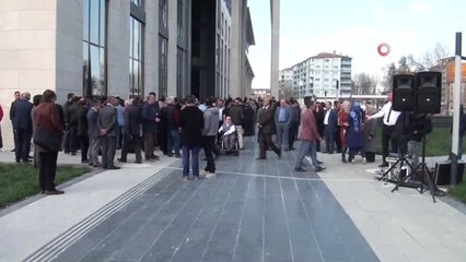 Belediye Personelinden Başkan Saraçoğlu'na Duygusal Veda