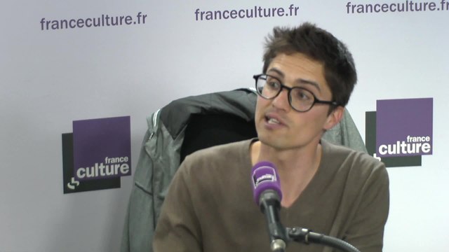 Adrien Lelièvre : Les détracteurs de la trottinette reprochent à leurs usagers de laisser les trottinettes sur les trottoirs, et de rouler parfois à vive allure sur les trottoirs