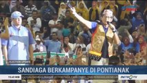 Sandi Kenakan Baju Adat Dayak saat Kampanye di Pontianak