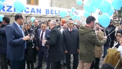 Erzincan'da "Otizm İçin Mavi Işık Yak" Projesi