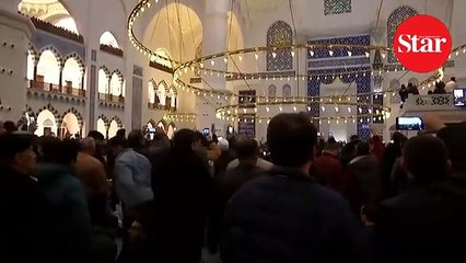 Başkan Erdoğan, Çamlıca Cami’nde Kur’an okudu