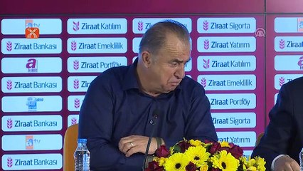 Fatih Terim: "Konuştuğumuz zaman ceza yiyoruz"