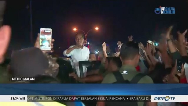 Warga Sorong Tumpah Ruah Sambut Jokowi