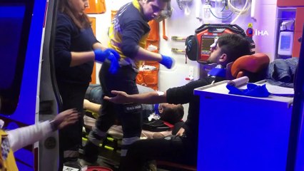 Bursa'da işçileri taşıyan servis minibüsü kaza yaptı: 14 yaralı