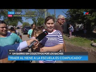 Un barrio sin colectivo por los baches