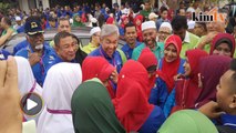 Zahid membuat penampilan mengejutkan di Rantau