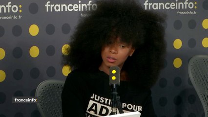 "Bien évidemment, mon frère est mort parce qu'il s'appelle Adama Traoré et parce qu'il vient d'un quartier populaire" affirme Assa Traoré