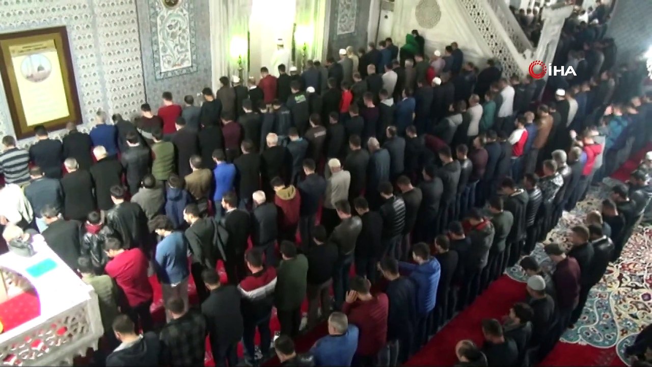 - Şanlıurfa’da Miraç kandilinde camiler doldu taştı