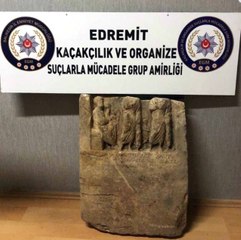 Kralın Mezar Taşını Satarken Yakalandılar