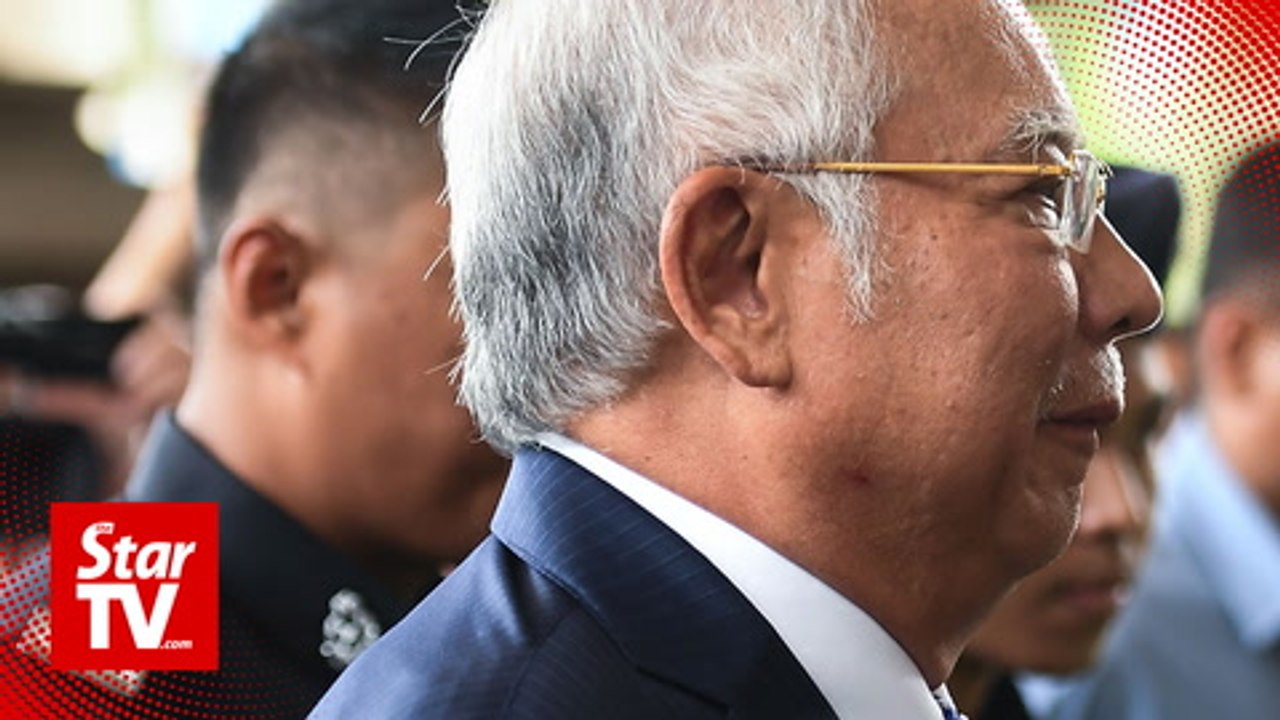 Najib takes the stand
