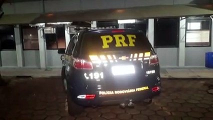 Dois são encaminhados para delegacia após abordagem da PRF