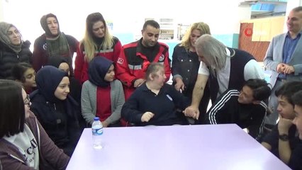 Engelli Kadının Okul Hayali Gerçek Oldu
