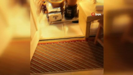 Uyuşturucu için evin tuvaletine düzenek kurmuş