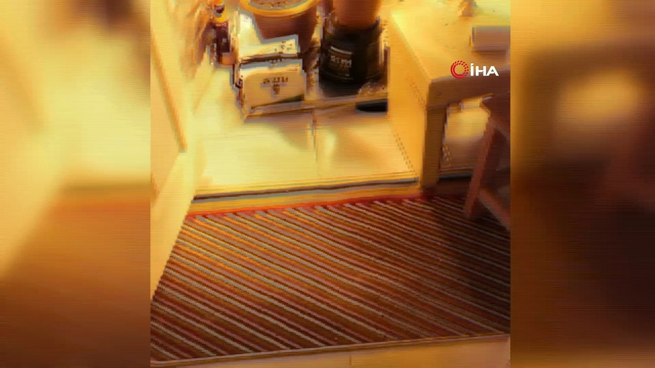 Uyuşturucu için evin tuvaletine düzenek kurmuş