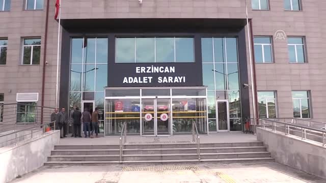 MHP'li Erzincan Belediye Başkanı Bekir Aksun Mazbatasını Aldı