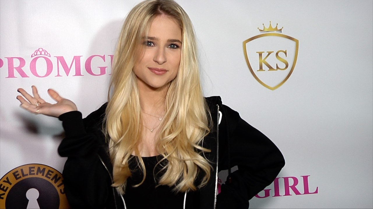 Scarlet Selznick "Kaylyn Slevin's Sneaker Ball" Red Carpet