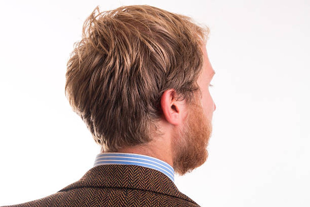 Cheveux gras : 4 astuces de grands-mères