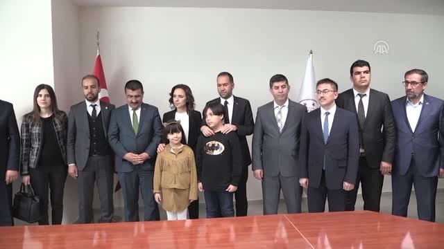 Niğde Belediye Başkanı Emrah Özdemir Mazbatasını Aldı