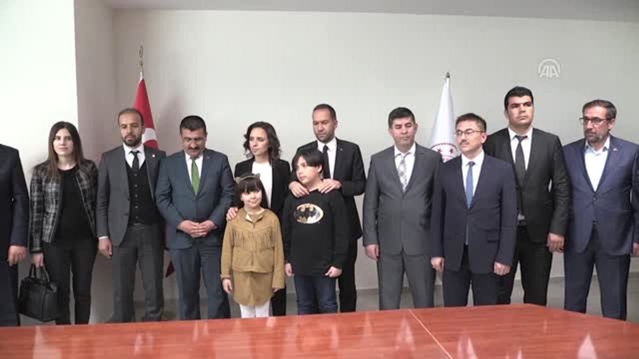 Niğde Belediye Başkanı Emrah Özdemir Mazbatasını Aldı