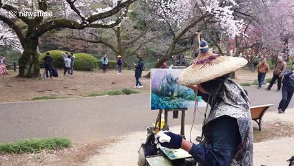 Artist makes stunning oil painting of cherry blossom in Tokyo