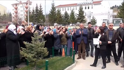 Pazaryeri'nin bağımsız belediye başkanı Zekiye Tekin mazbatasını aldı - BİLECİK