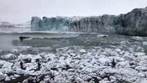 L’effondrement d’une partie d’un glacier en Islande oblige des touristes à fuir