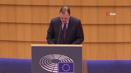 AB'nin Geleceği Tartışmalarına İklim ve Mültecilik Damga Vurdu