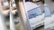 Elini Kolunu Sallayarak Motosikleti Böyle Çaldı