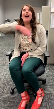 La femme alarme de voiture