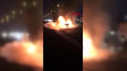 Hadımköy Tem Otoyolunda Otomobil Alev Alev Yandı