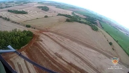 Trator e carro são recuperados pela PM; câmera em helicóptero registrou ação