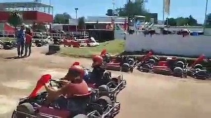 Pedro en la carrera de Karting 8 - 14 de Febrero