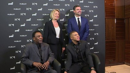 Pelé se recupera de infecção urinária