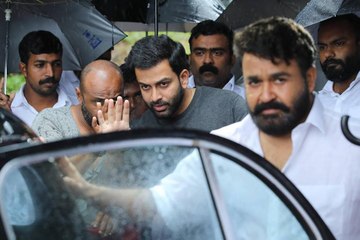 തലയുടെ റെക്കോര്‍ഡും തകര്‍ത്ത് ലാലേട്ടൻ | Filmibeat Malayalam