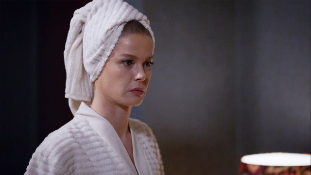 Kuzgun 8. Bölüm Cem Adrian Feat. Şebnem Ferah İnce Buz Üstünde Yürüyorum