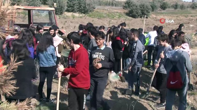 Başkentte öğrenciler fidan dikme etkinliği düzenledi