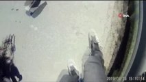 Emniyet Şeridine Giren Aracın Motosikletli Sürücüye Çarptığı Kaza Kamerada
