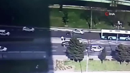 Ters Yöne Dönüş Yapan Otomobil Motosikletliye Çarptı