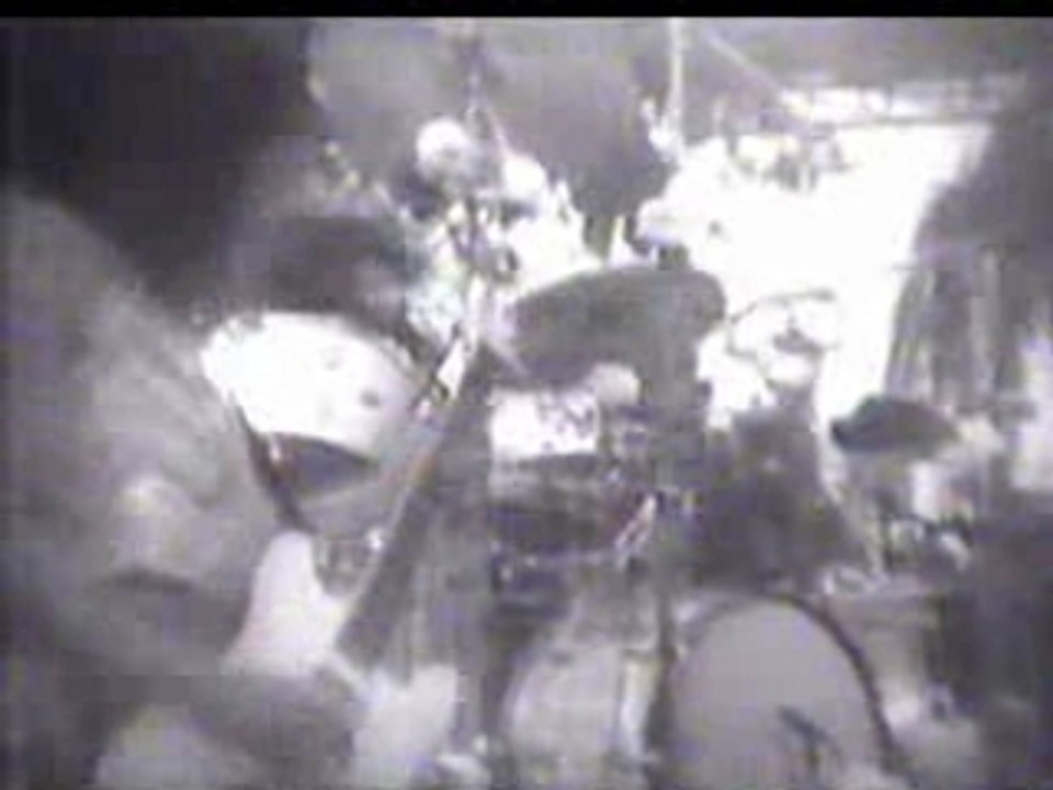 Black Sabbath - War Pigs & Paranoid